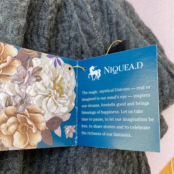 Large Dark Grey with Pattern Scarf/Wrap - Picture 3 of 5